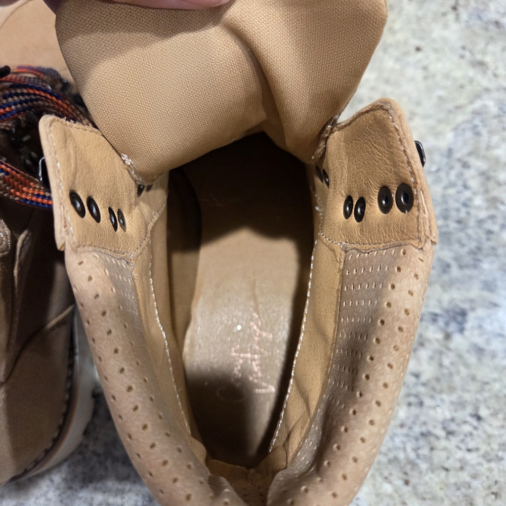 Tan Lace-Up Hiking Boots - Picture 4 of 4